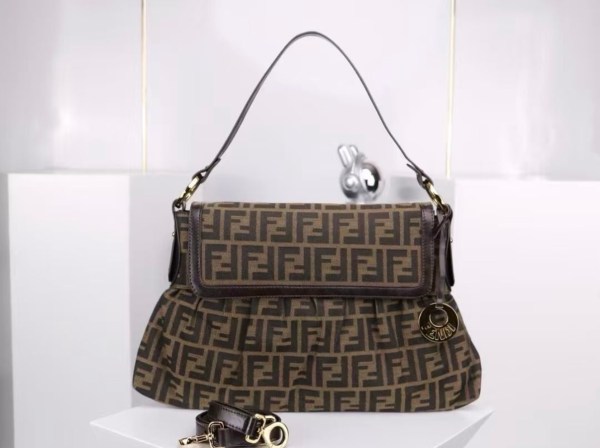 *preorder* Fen Tote