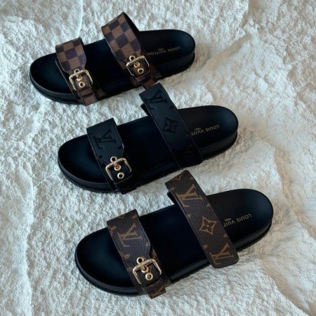 *preorder* Slides *leave size and color in order notes*