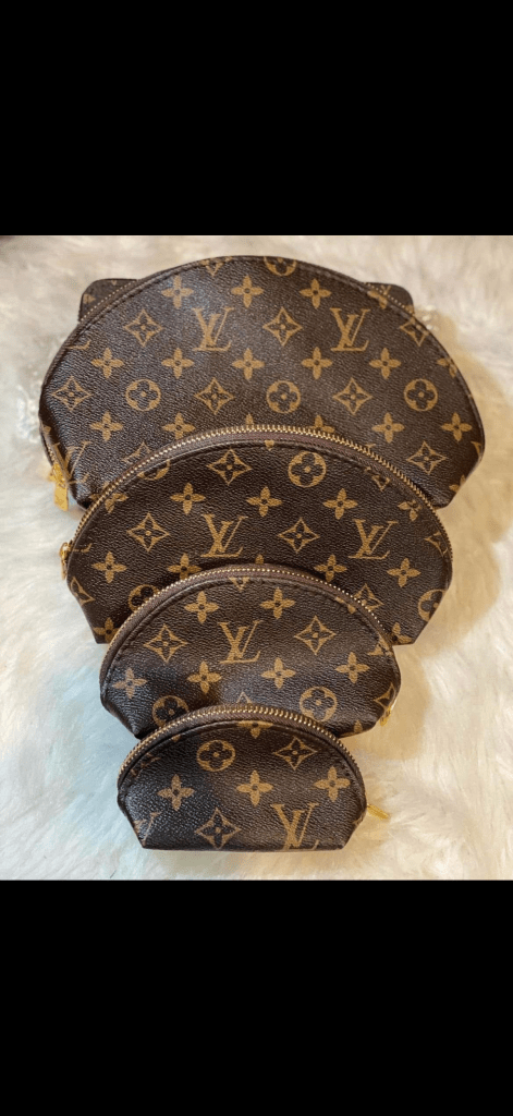 *preorder* Makeup Bag Set