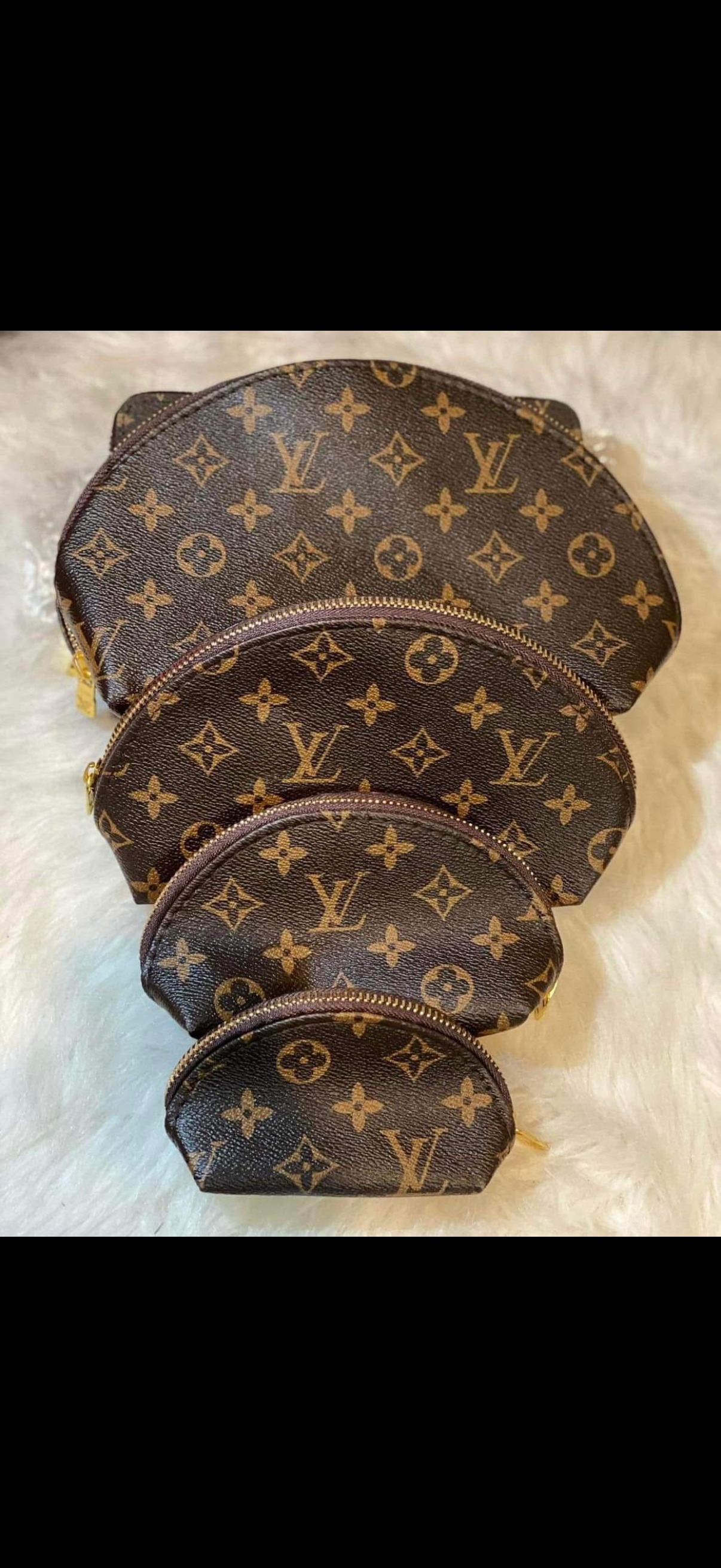 *preorder* Makeup Bag Set