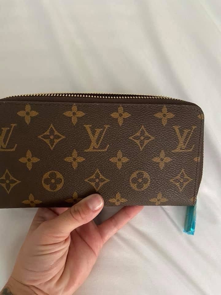 *preorder* Brown Wallet comes with box