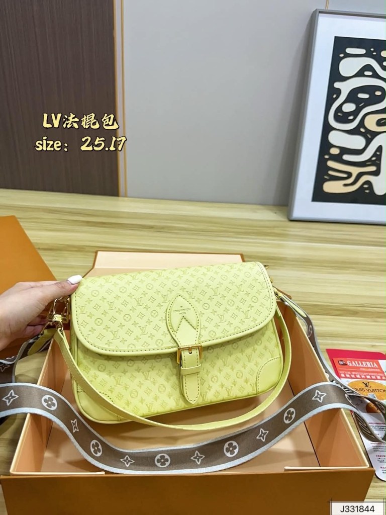 *instock* Yellow Crossbody