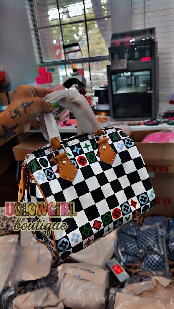 *instock* Checkered Speedy25